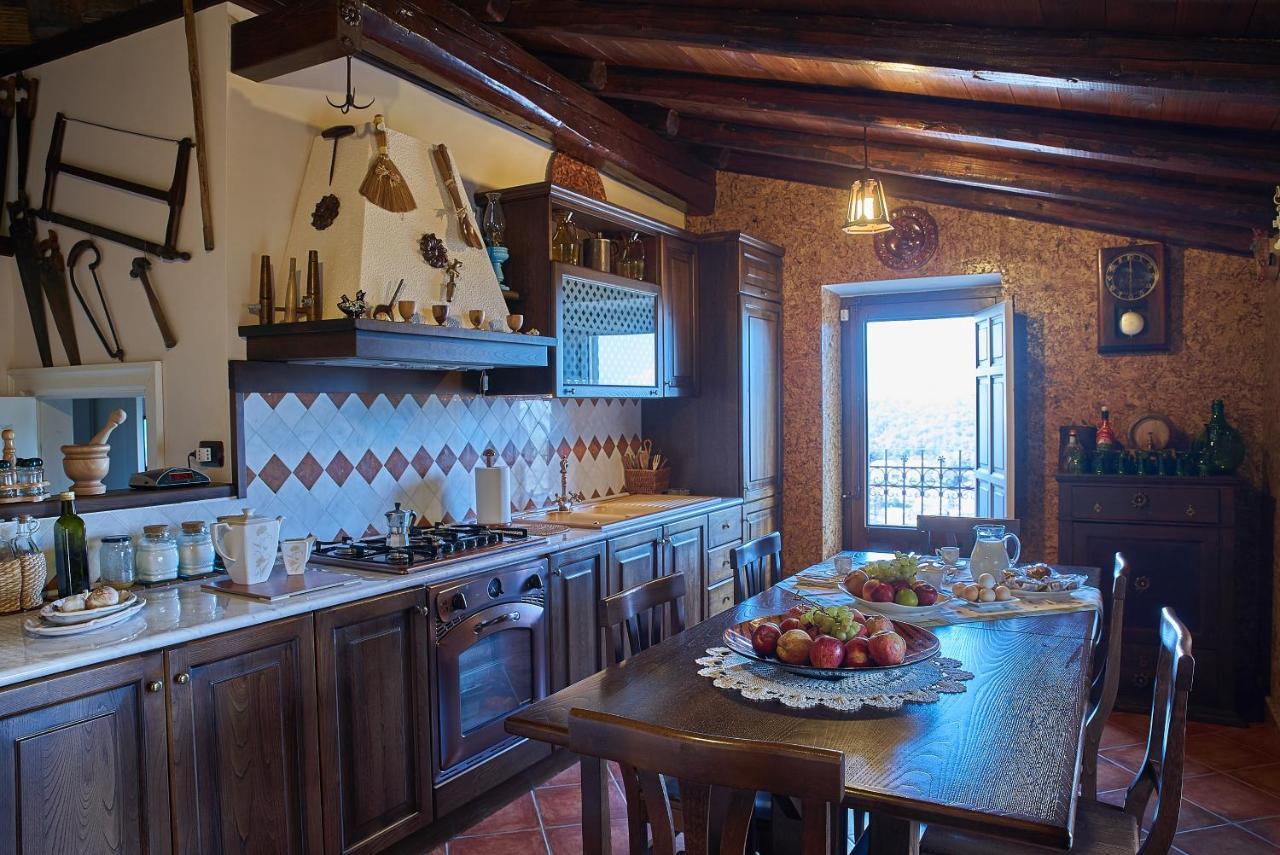 La Casa Del Tempo Bed & Breakfast Cerami Ngoại thất bức ảnh